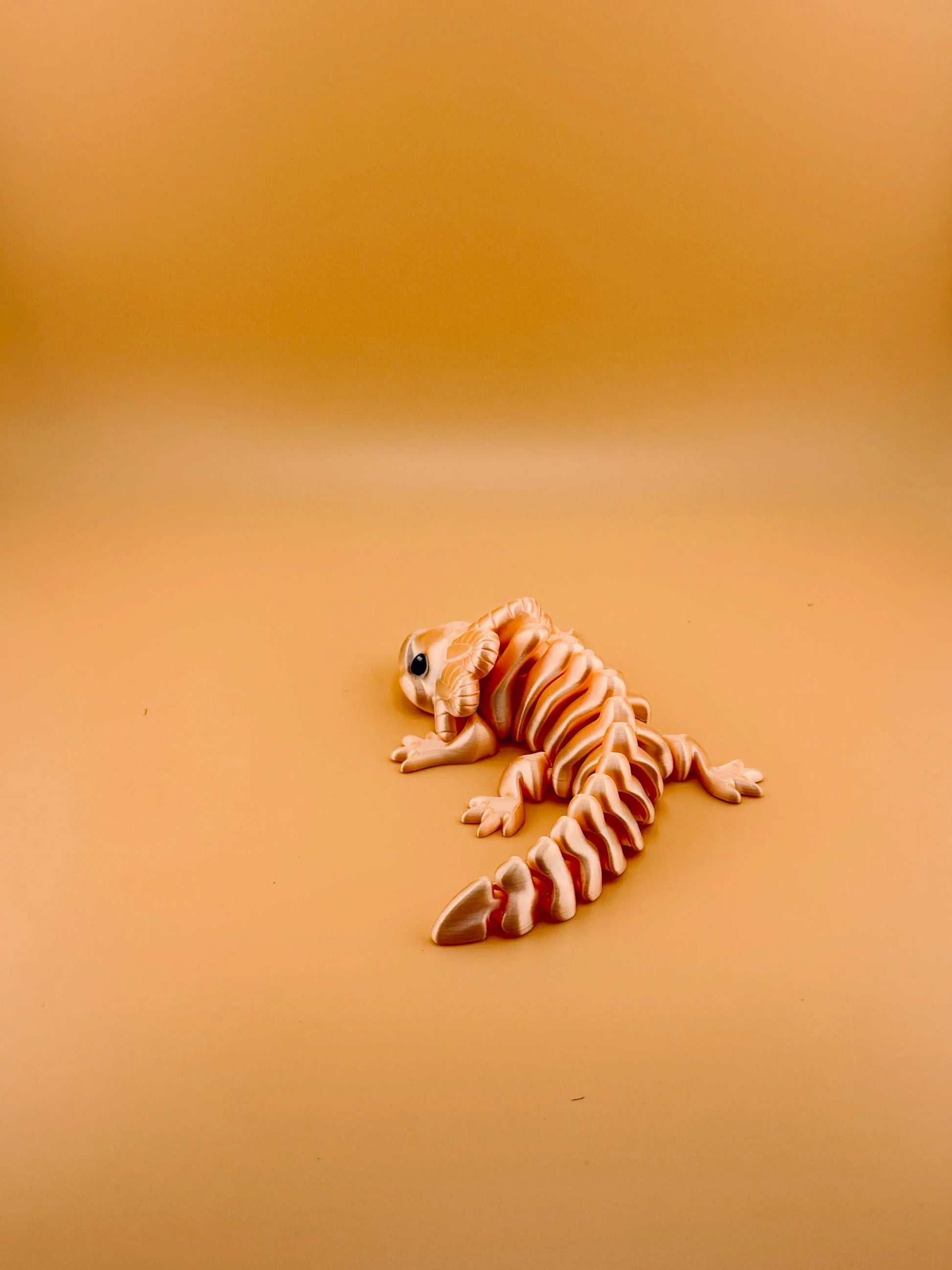 Flexi ArticuLotl: 3D-Printed Desk Companion for Endless Fidgeting Joy - 3rd Prints